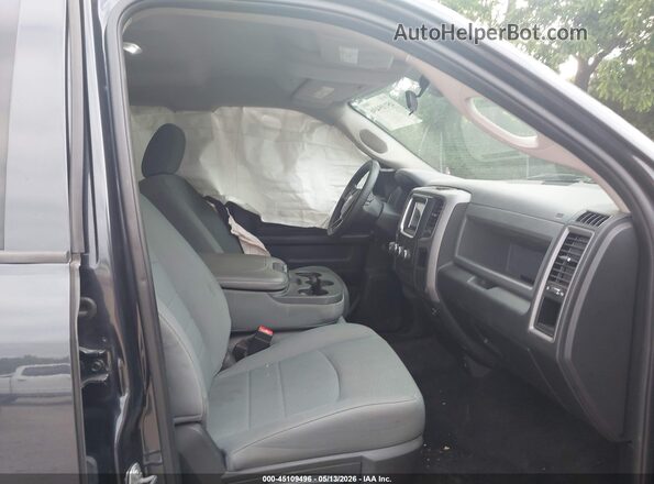 1C6RR7KT2HS785612 2017 RAM 1500 Черный Вид салона спереди