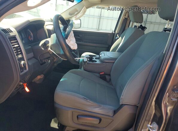 1C6RR7KT7GS360076 2016 RAM 1500 Угольный Вид салона спереди
