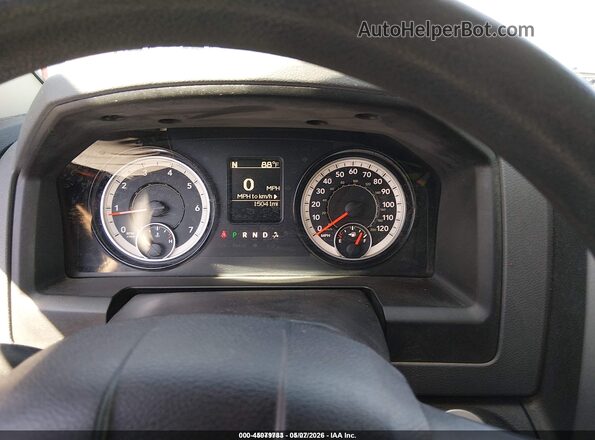 1C6RR7KT7JS295544 2018 RAM 1500 Brown Հետևի նստատեղերի տեսք