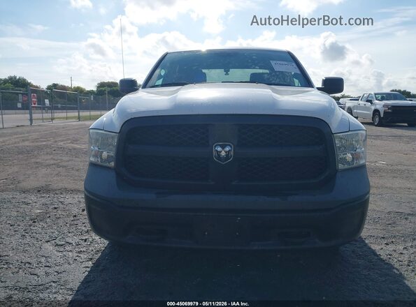 1C6RR7KTXJS300557 2018 RAM 1500 White Widok z przodu