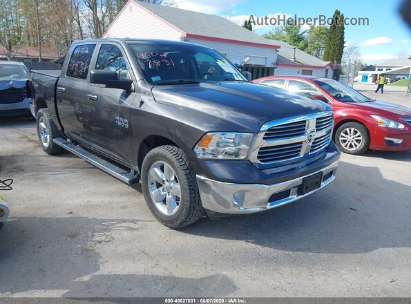 1C6RR7LG2JS253705 2018 RAM 1500 Gray Front right