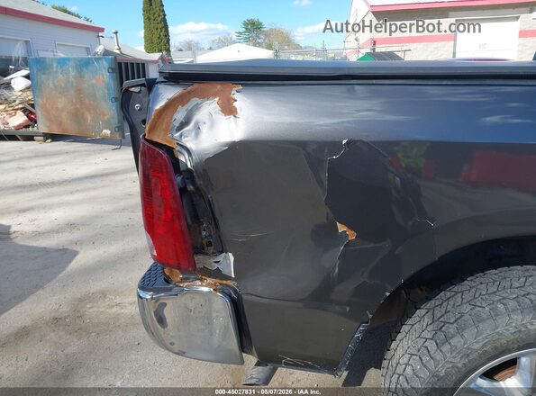 1C6RR7LG2JS253705 2018 RAM 1500 Gray Front view