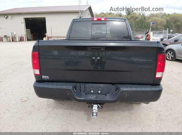 1C6RR7LG2JS257270 2018 RAM 1500 Черный 