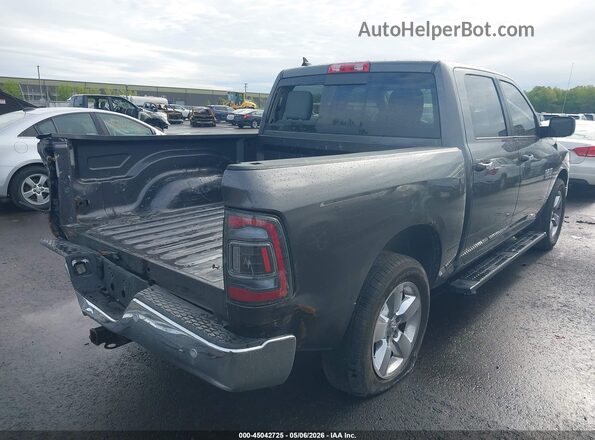 1C6RR7LG3GS131945 2016 RAM 1500 Серый Задняя правая четверть