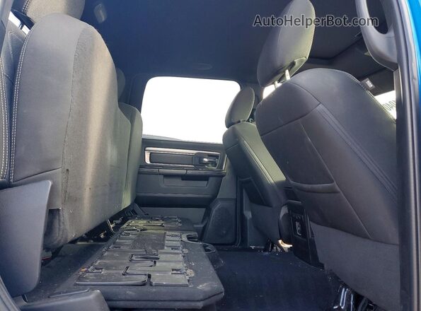 1C6RR7LG3MS547795 2021 RAM 1500 Синий Вид задней части салона