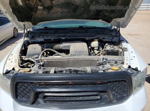 1C6RR7LG5HS685053 2017 RAM 1500 Белый Вид задней части салона