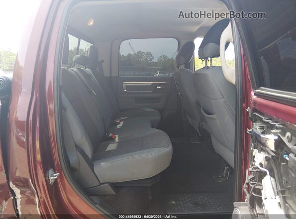 1C6RR7LG7JS108367 2018 RAM 1500 Red Widok naklejki z numerem VIN