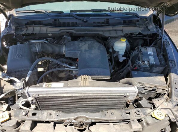 1C6RR7LG8GS302186 2016 RAM 1500 Черный Вид задней части салона
