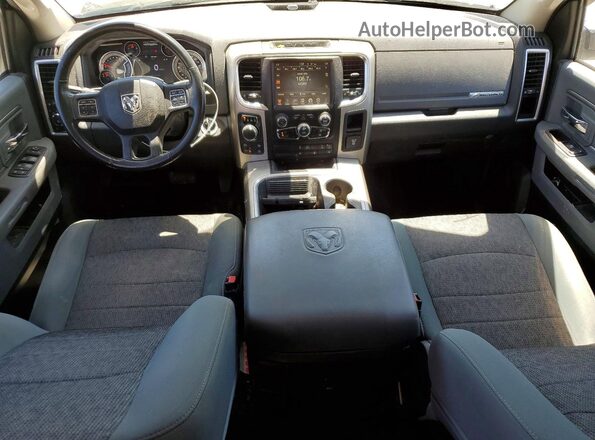 1C6RR7LG8GS302186 2016 RAM 1500 Черный Вид панели приборов