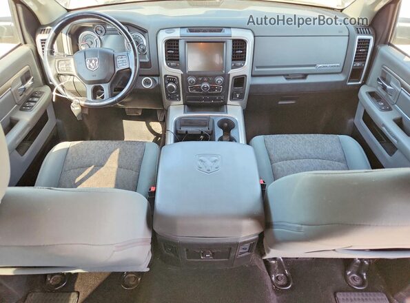 1C6RR7LG8GS418231 2016 RAM 1500 Gray Вид панелі приладів