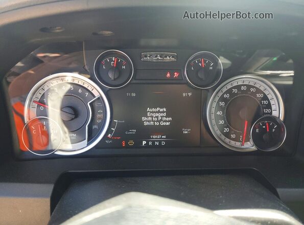 1C6RR7LG9LS140174 2020 RAM 1500 Black Widok zestawu wskaźników