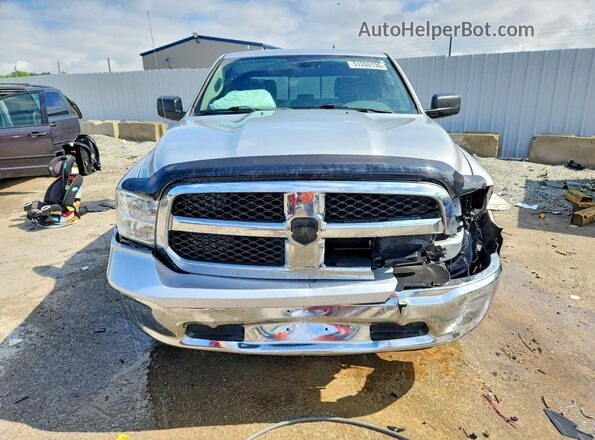 1C6RR7LT0JS218867 2018 RAM 1500 Серебряный Вид спереди