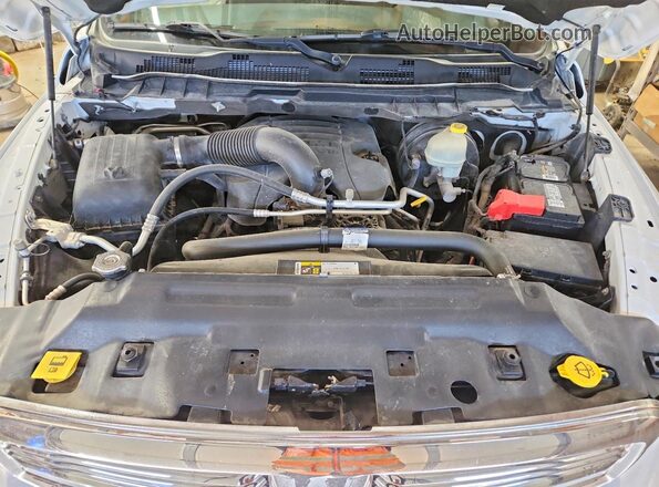 1C6RR7LT2GS152203 2016 RAM 1500 White Vista interior trasera