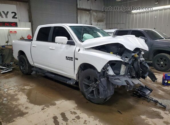 1C6RR7MT1JS241122 2018 RAM 1500 White Delantero derecho