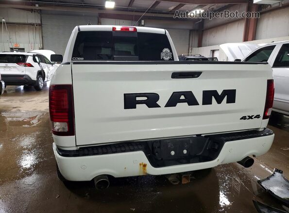 1C6RR7MT1JS241122 2018 RAM 1500 White Vista trasera