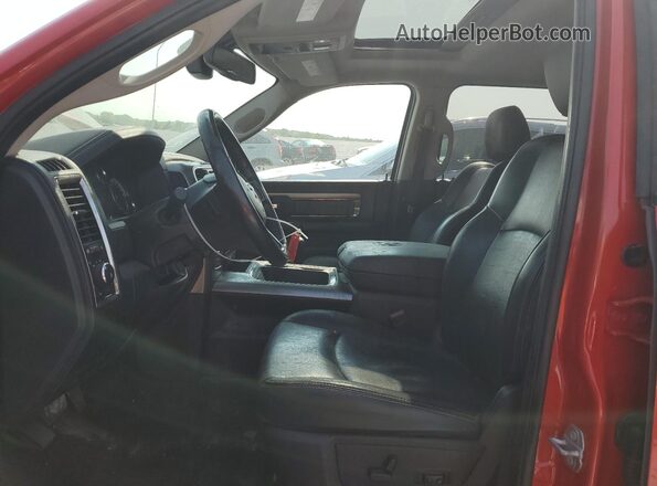 1C6RR7MTXGS290487 2016 RAM 1500 Red Widok wnętrza z przodu