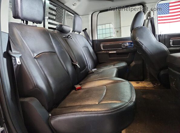 1C6RR7NT2HS780146 2017 RAM 1500 Black Vista de los asientos traseros