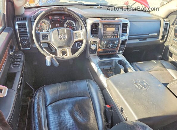 1C6RR7NT3GS137724 2016 RAM 1500 Red Widok deski rozdzielczej