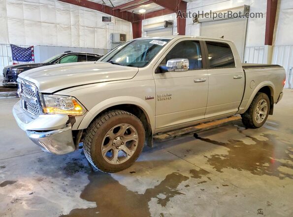 1C6RR7NT3JS209707 2018 RAM 1500 Silver Vista tres cuartos delantera izquierda