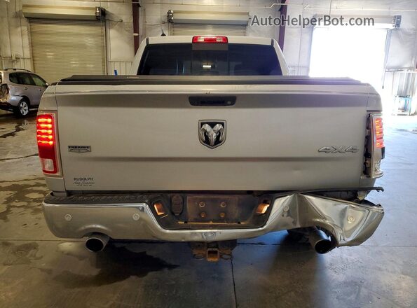 1C6RR7NT3JS209707 2018 RAM 1500 Silver Vista trasera