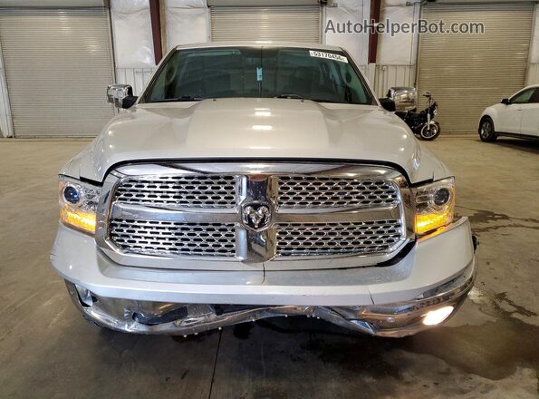 1C6RR7NT3JS209707 2018 RAM 1500 Silver Vista frontal