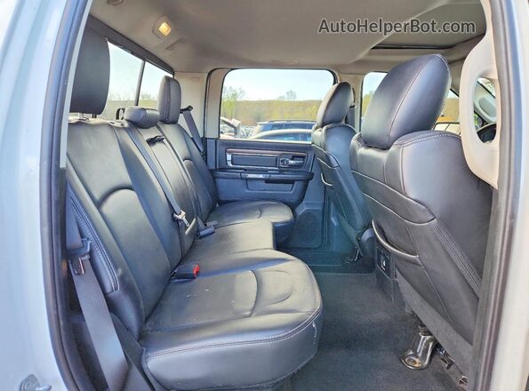 1C6RR7NT5HS632394 2017 RAM 1500 White Widok tylnych siedzeń