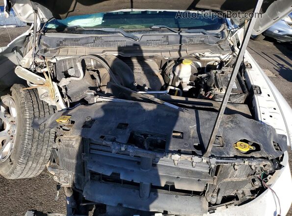 1C6RR7NT5HS820865 2017 RAM 1500 White Rear interior view