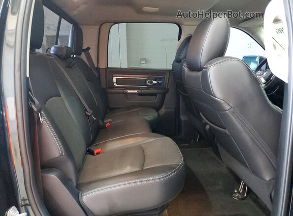 1C6RR7NT9HS719943 2017 RAM 1500 Black Widok tylnych siedzeń