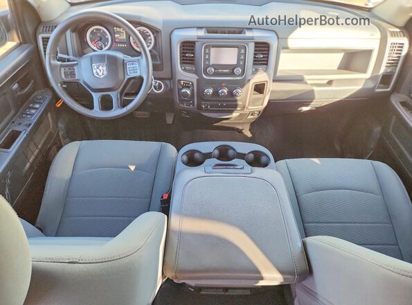 1C6RR7SMXJS298351 2018 DODGE RAM White Widok deski rozdzielczej