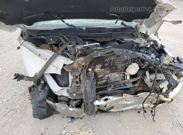 1C6RR7ST7HS846680 2017 RAM 1500 White Widok wnętrza z tyłu