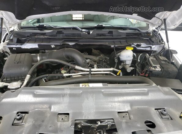 1C6RR7TT5MS521972 2021 RAM 1500 White Widok wnętrza z tyłu