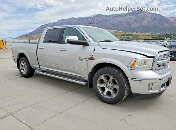 1C6RR7VM9JS243188 2018 RAM 1500 Silver Delantero derecho