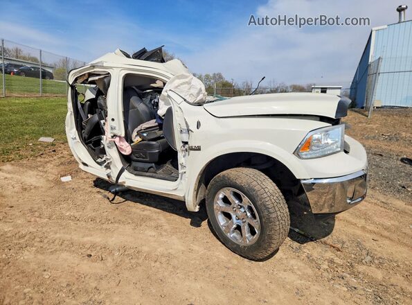 1C6RR7VT8GS318480 2016 RAM 1500 Белый Передняя правая четверть