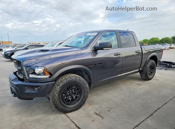 1C6RR7YT4JS196607 2018 RAM 1500 Charcoal Vista tres cuartos delantera izquierda