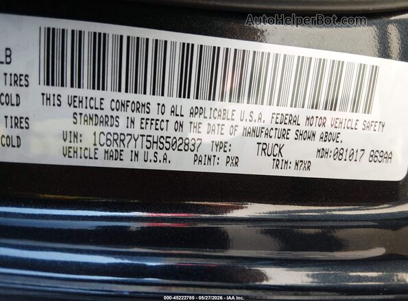 1C6RR7YT5HS502837 2017 RAM 1500 Black Widok komory silnika