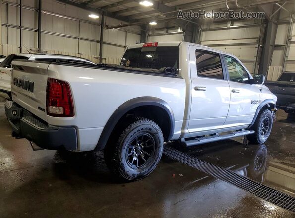 1C6RR7YT6JS122654 2018 RAM 1500 Silver Rear right