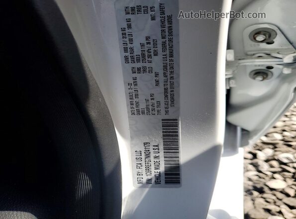1C6RREFG7NN241179 2022 RAM 1500 White Widok komory silnika