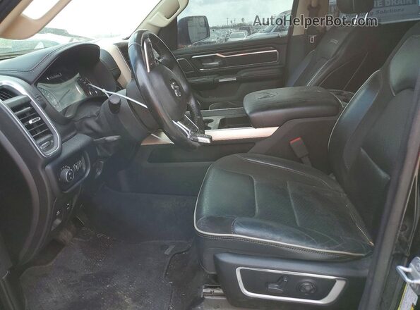1C6RREJT4KN509475 2019 RAM 1500 Черный Вид салона спереди