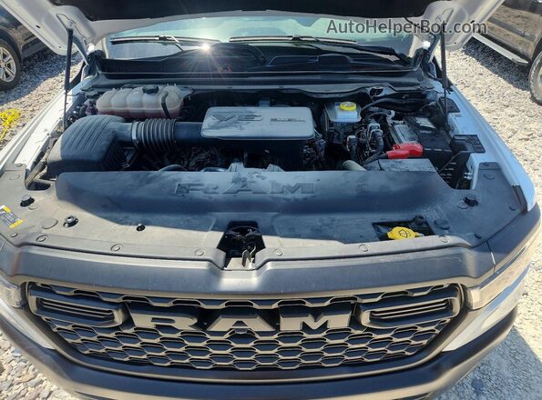 1C6RRFCG8SN634873 2025 RAM 1500 White უკანა სალონის ხედი