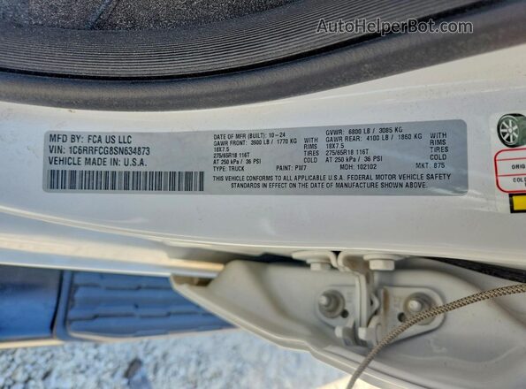 1C6RRFCG8SN634873 2025 RAM 1500 White ძრავის განყოფილების ხედი