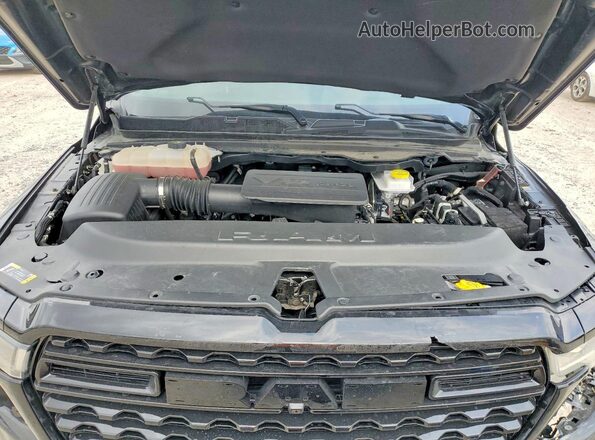 1C6RRFCGXSN553731 2025 RAM 1500 Black Widok komory silnika