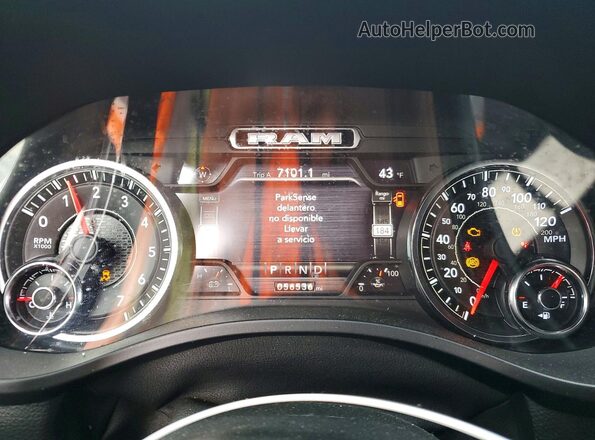 1C6SRFBT0MN527366 2021 RAM 1500 Черный Вид щитка приборов