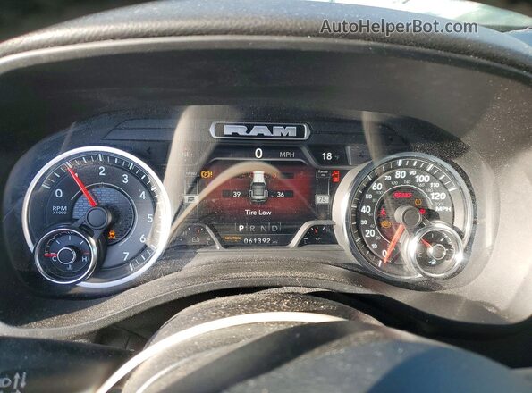 1C6SRFBT0NN137059 2022 RAM 1500 Black Instrument cluster view