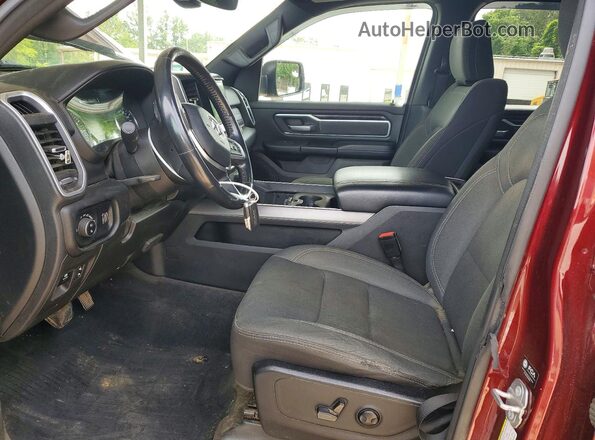 1C6SRFBT2NN109912 2022 RAM 1500 Maroon Widok wnętrza z przodu