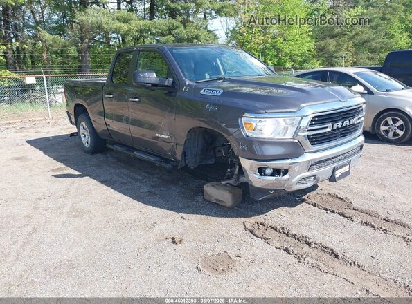 1C6SRFBT4LN392133 2020 RAM 1500 Серый Передняя правая четверть
