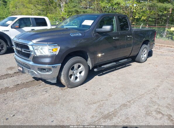 1C6SRFBT4LN392133 2020 RAM 1500 Серый Передняя левая четверть