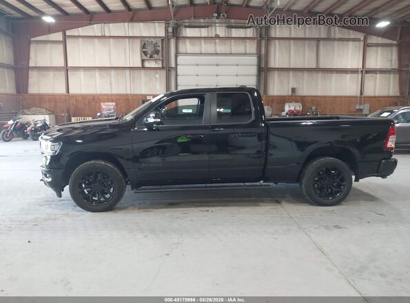 1C6SRFBT7KN886484 2019 RAM 1500 Черный Панорамный вид салона 360°
