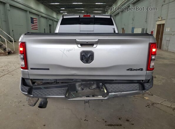 1C6SRFBT8LN290205 2020 RAM 1500 Серебряный Вид сзади