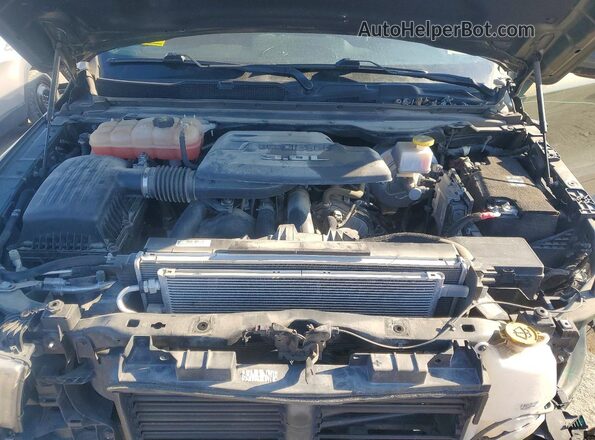 1C6SRFFM5LN322899 2020 RAM 1500 Зеленый Вид задней части салона
