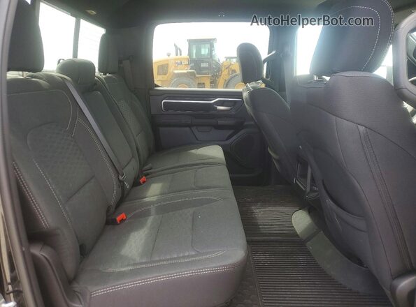 1C6SRFFP2SN683855 2025 RAM 1500 Black Vista de los asientos traseros
